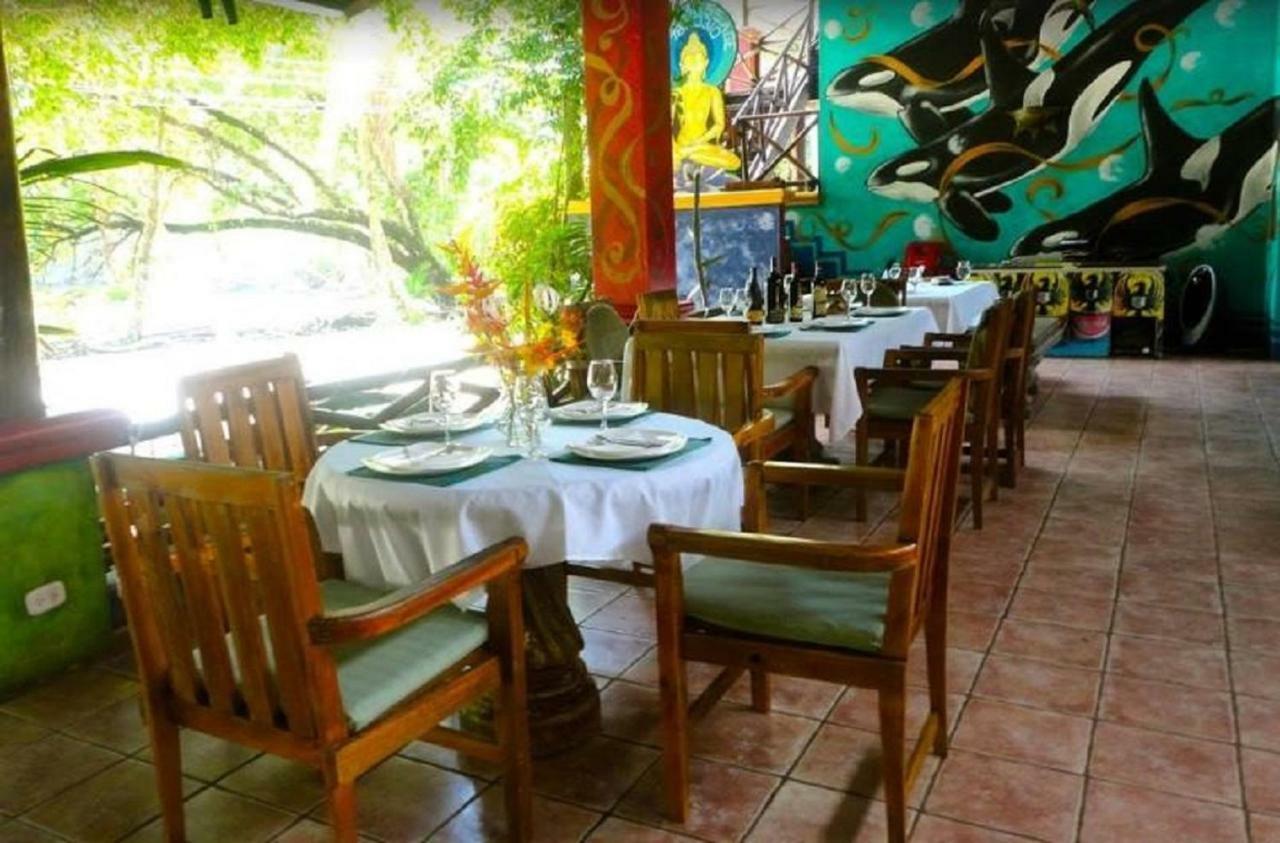 Hotel Roca Verde Beachfront 蓬塔雷纳斯 外观 照片