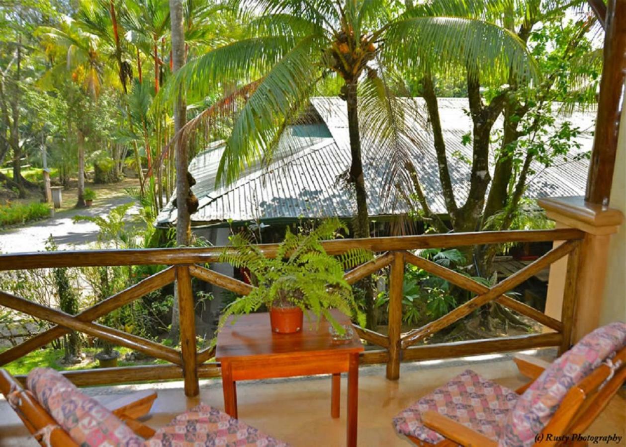 Hotel Roca Verde Beachfront 蓬塔雷纳斯 外观 照片